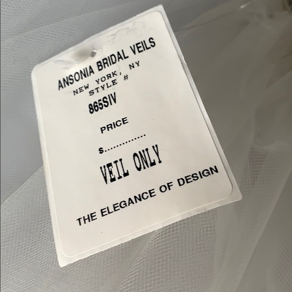 NWT Ansonia Bridal Veil main image 4